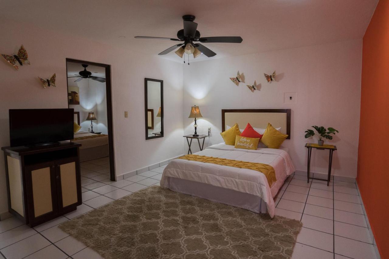 Boulevard Room,1329344819:JPEG