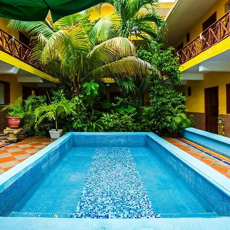 Oyo Hotel Playa Del Carmen-2