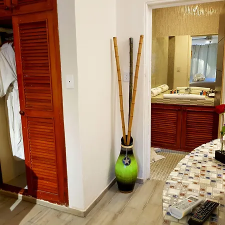 Bloom! Exclusive Boutique B&B (Adults Only)-2